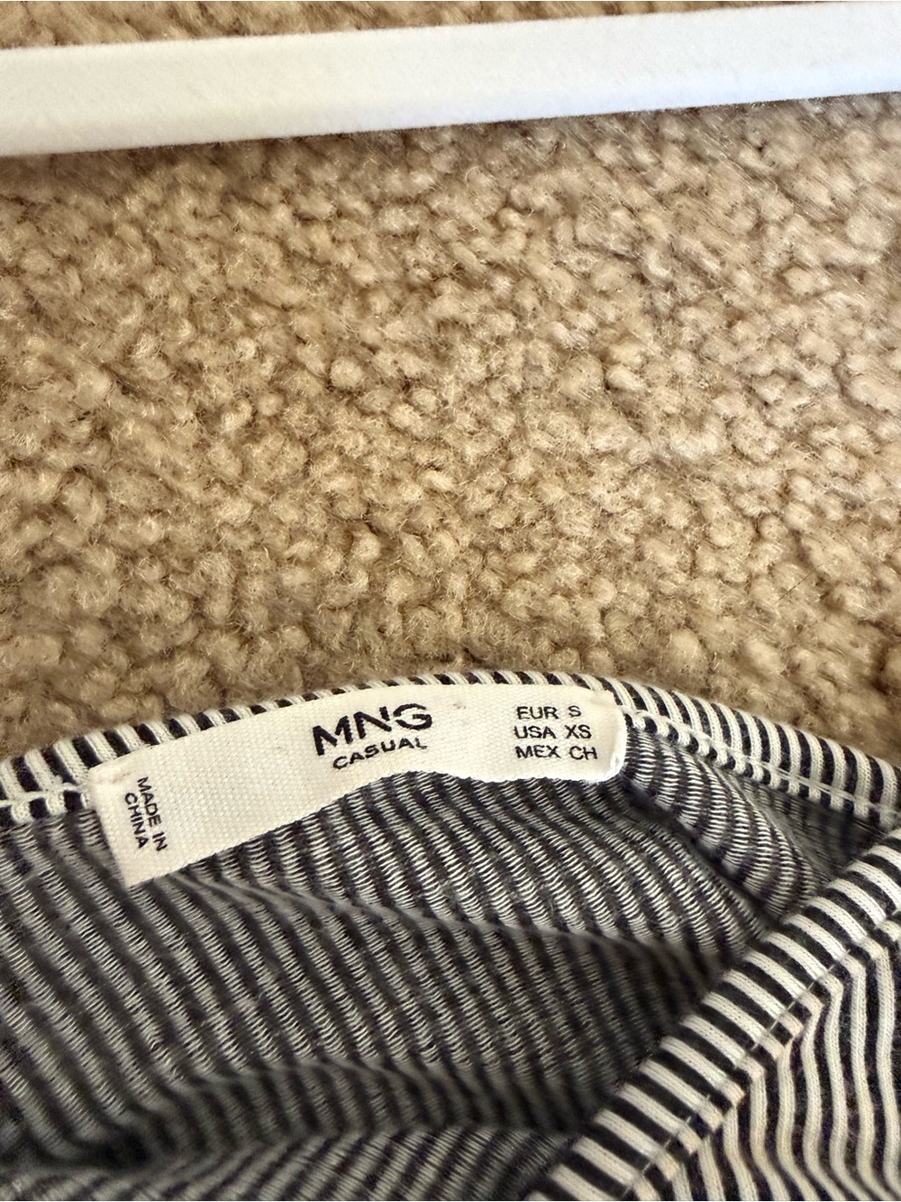 Gray Ribbed Button-Front Cami Tank Top - Picture 4 of 4